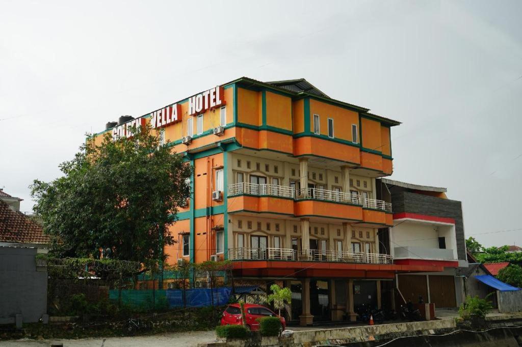 פאנגקאלפינאנג Hotel Golden Vella מראה חיצוני תמונה