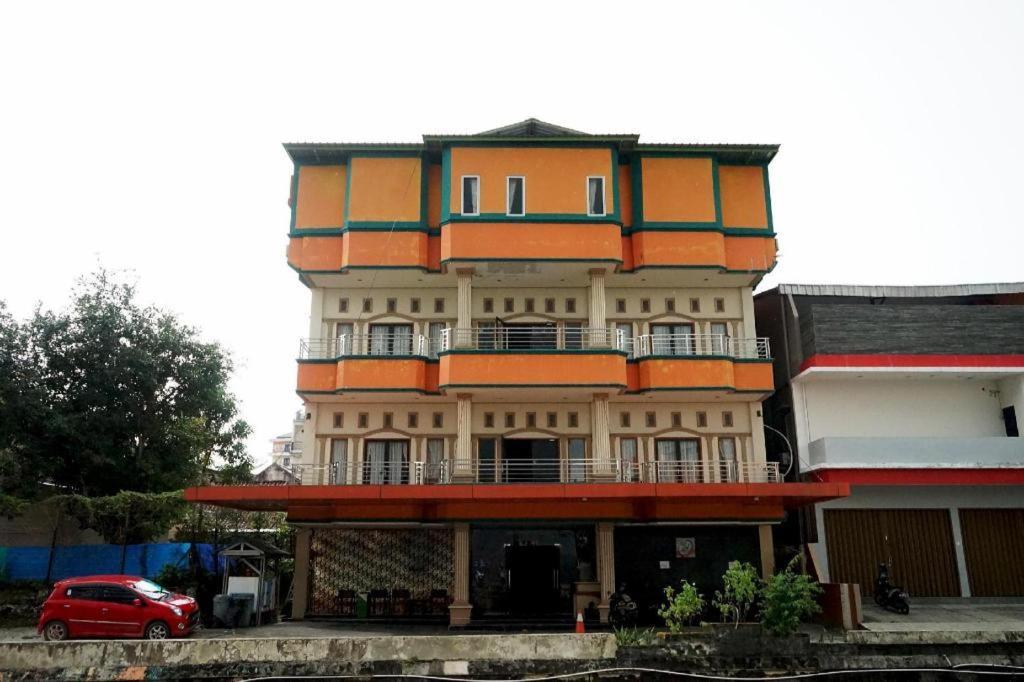 פאנגקאלפינאנג Hotel Golden Vella מראה חיצוני תמונה